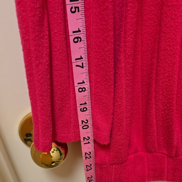 Pink Sweater - Picture 4 of 7